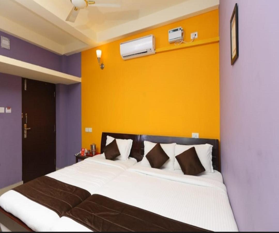Its South East Residency Hotel Csennai Kültér fotó